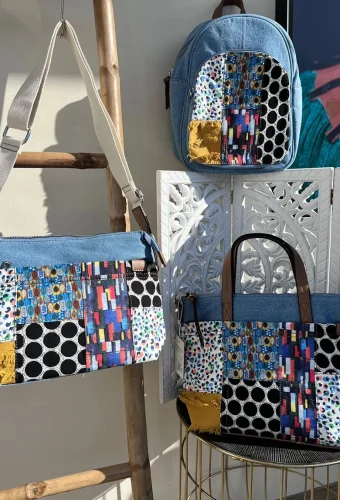 Varios bolsos de distintos colores