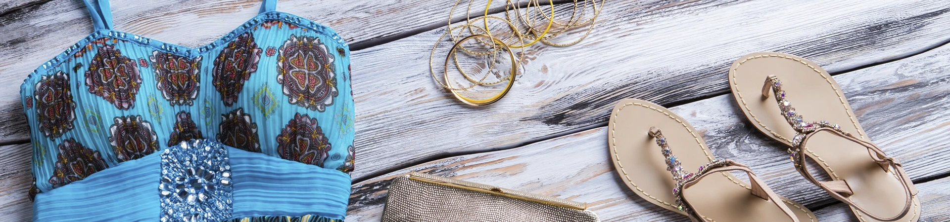 Vestido y complementos